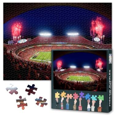 Imagem de Quebra-cabeça de 1000 peças do estádio esportivo de Kansas City: arte de parede de chefes com vista panorâmica da arena Arrowhead, decoração de festa da porta traseira e lembranças colecionáveis do