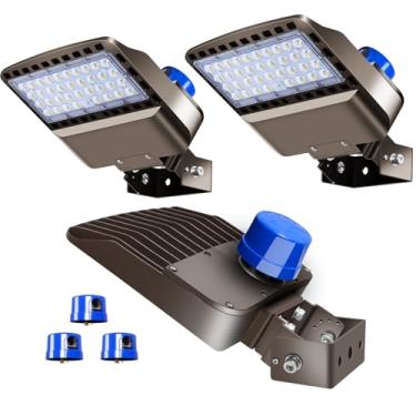Imagem de BIRITALO 22500lm Luz LED para estacionamento munhão do anoitecer ao amanhecer 150W holofotes LED para montagem na parede exterior segurança comercial 85-277V IP65 impermeável 5500K luz de celeiro para