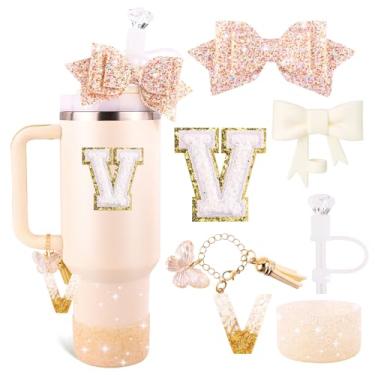 Imagem de Conjunto de acessórios de copo branco para Stanley 850 g e copo de 1,134 g com alça, pingentes de letras, capas de canudo de arco e diamante, bota de silicone com glitter, adesivo personalizado para