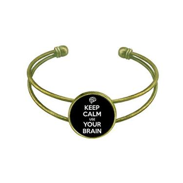 Imagem de Bracelete preto com frase Keep Calm Use Your Brain Bracelete retrô aberto
