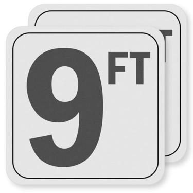 Imagem de Adesivos de profundidade de piscina de 2,5 m (pacote com 2), marcadores de vinil antiderrapantes - 15 x 15 cm, à prova d'água, sinalização de número de segurança para decks de piscina