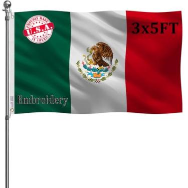 Imagem de Bandeira mexicana de 3 camadas de dupla face bordada, 9,5 x 1,5 m, cabeçalho de lona resistente ao ar livre feito nos EUA e bandeira MX de nylon com costura dupla com 2 ilhós de latão