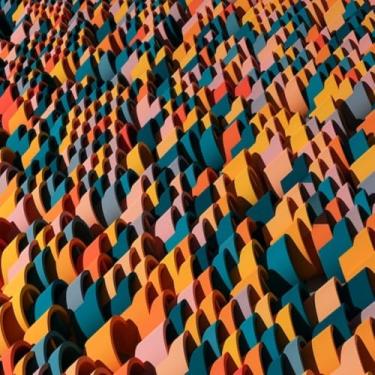 Imagem de Quadro Decorativo Colorido com Estampa Abstracta de Números e Cadeiras para Parede Moderno 40x40cm