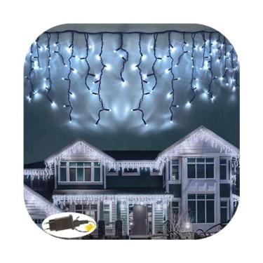 Imagem de Cascata 350 Led 10 Funções Prova D'água 31v Bivolt Fio Verde 10m Uso E
