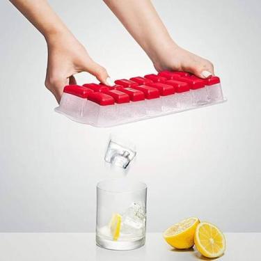 Imagem de Forma de Gelo 14 Cubos de Silicone com Tampa - belakaza