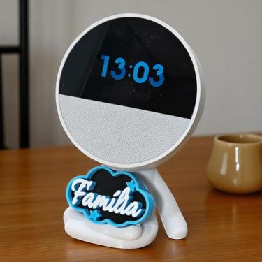 Imagem de Suporte Alexa Echo Spot Escultura Robert Plaquinha Familia e outros. Decoração criativa, música, som, stand de mesa Amazon