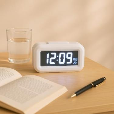 Imagem de Mini Relógio Digital LED Despertador de Mesa Portátil com Temperatura e Luz - Relógio Eletrônico Moderno para Quarto, Escritório e Viagem