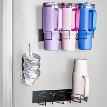 Imagem de ANTAND Pacote com 2 suportes magnéticos para geladeira, organizador de garrafa de água para Stanley 850 g e 1,134 g com alça, organizador de copos para tampa de acessórios de copos Stanley