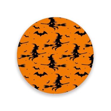 Imagem de JUZIHAI Conjunto de 2 porta-copos de Halloween Witches para bebidas, porta-copos redondos absorventes de pedra de cerâmica com base de cortiça, tapete de proteção de mesa para cozinha, bar, decoração