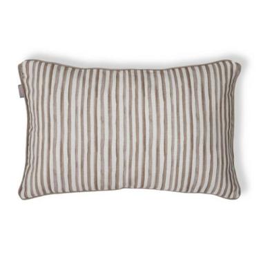 Imagem de Capa Almofada Retangular Cordonê Sofia Bege - Westwing Collection, Mar