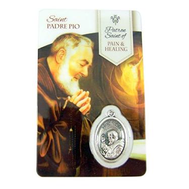 Imagem de Medalha de São Padre Pio Patrono da Dor e Cura em tom prateado com cartão sagrado, 2,5 cm