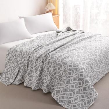 Imagem de NTBAY 3 camadas de musselina de algodão 168 x 92 cobertor para cama de solteiro, colcha de fio térmico super macio respirável para adultos, cobertor leve perfeito para sofá, cama todas as estações