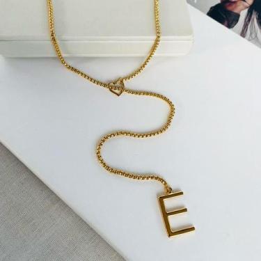 Imagem de Colares modelo Gravata com Inicial do nome folheado a Ouro - Dondocas.