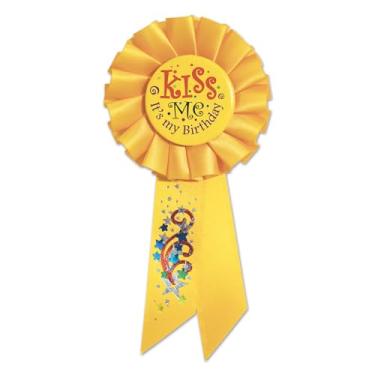 Imagem de The'Beistle Kiss Me, It's My Birthday Rosette Party Item, 3 1/4 polegadas por 6 1/2 polegadas