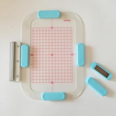 Imagem de HONEYSEW Bastidor Magnético De Metal Para Máquina De Bordar Brother, Babylock 5" X7" (Sa439) Innov-Is: 1500D, 2200D, 2500D, 2800D 4000D 5000D Dreammaker Ve2200 Vm6200D Duetta 4500D (Com 6 Peças De Í