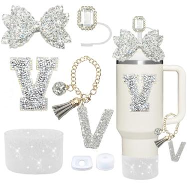 Imagem de Conjunto de acessórios para copos Stanley de prata, 7 peças, decorações de iniciais para Stanley Cup 850 g/1,134 g, inclui tampa de canudo de joia, tampa à prova de derramamento, pingente de alça