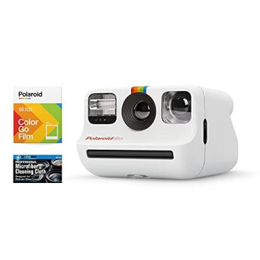 Imagem de Câmera instantânea Polaroid Originals Bundle Go com pacote duplo de filme colorido e pano de microfibra