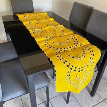 Imagem de Caminho Trilho Para Mesa Amarelo 0,47x1,47 Caseado Rechilieu - Nordesu