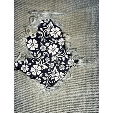 Imagem de Adesivos de ferro Petite azul claro floral Peek-A-Boo da Holey Patches em tamanhos variados (5-15 cm x 15 cm)