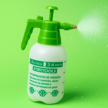 Imagem de Pulverizador de Pressão Manual 1.5L Verde para Jardim, Plantas de Casa e Horta. Bico Ajustável Jato/Névoa para Limpeza e Aplicação de Adubo/Inseticida. Ergonômico e Resistente