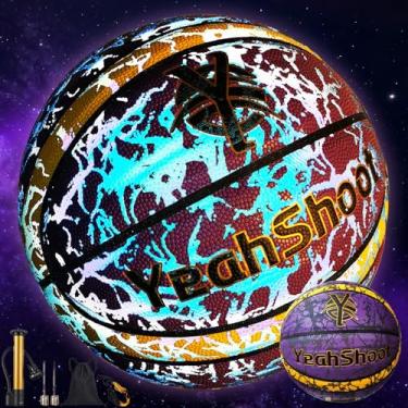 Imagem de YeahShoot Bola de basquete brilhante para meninos e jovens, bola de basquete holográfica refletiva e que brilha no escuro, durável e elegante para todas as quadras (roxo e dourado, tamanho 7/75 cm)