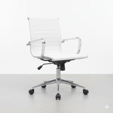 Imagem de Cadeira de Escritório Diretor em Couro Branco com Braços Cromados - Pr