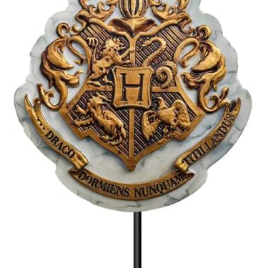 Imagem de Spoontiques Escudo de Hogwarts Harry Potter Estaca de jardim – Estaca decorativa para pátio, casa, gramado e quintal – Decoração de Halloween e Outono