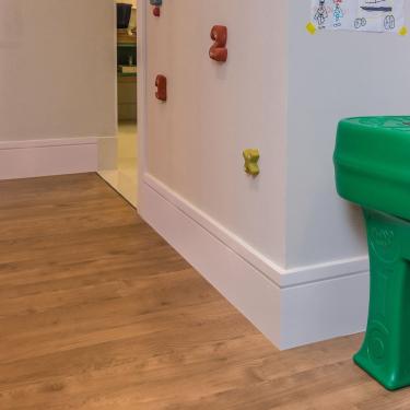 Imagem de Rodapé de MDF Frisado de 10cm x 2,40m Rende 2,4 Metros Moldufama 1003 Branco