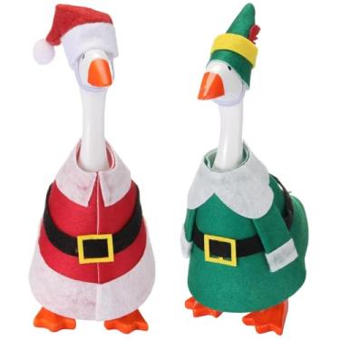 Imagem de Weysat 2 conjuntos de mini roupa de ganso de mesa de Natal de 17,8 cm estátua de ganso magnético bobo de Papai Noel fantasia de boneco de neve com chapéus e roupas de feltro para decoração de chave de
