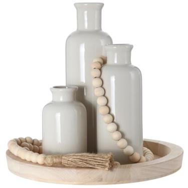 Imagem de Tiangrid Conjunto de 3 peças de centro de mesa rústico rústico com 3 vasos de cerâmica boho com bandeja de servir de madeira, guirlanda de contas de madeira, suporte de mesa para decoração de casa