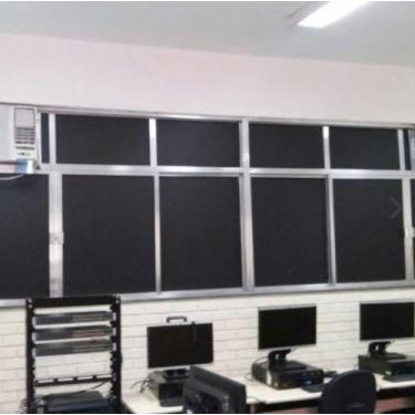 Imagem de Adesivo Papel Vinílico Preto Blackout Vinil P/ Envelopar Janela Porta 