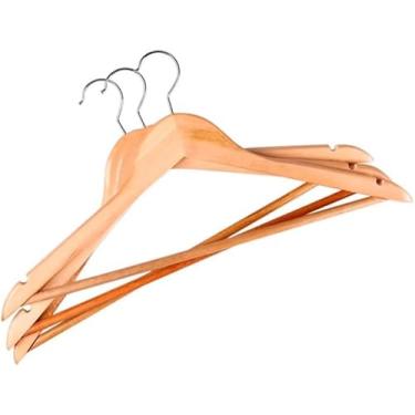 Imagem de Kit 3 Cabides de Madeira com Verniz Com design robusto e anatômico, Gancho cromado giratório 360° - Roupas Leves Pesadas
