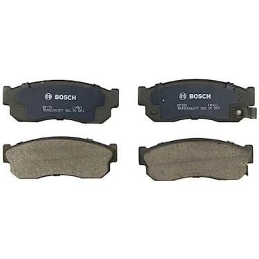 Imagem de BOSCH BP233 QuietCast Premium Conjunto de Pastilhas de Freio a Disco Semi-Metálico - Compatível com Nissan Pulsar, Pulsar NX, Sentra; Subaru Justy; FRONTAL