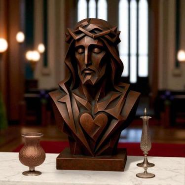 Imagem de Escultura "Coração do Salvado " - Representa jesus com seu coração sag