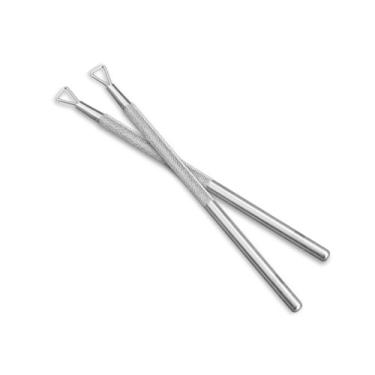 Imagem de AKOAK empurrador de cutículas de aço inoxidável, removedor de cutículas triangulares raspador removedor de esmaltes de gel, pacote com 2