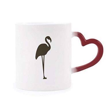Imagem de Caneca de flamingo preto fofa com retrato de animal sensível ao calor, caneca de grés que muda de cor vermelha