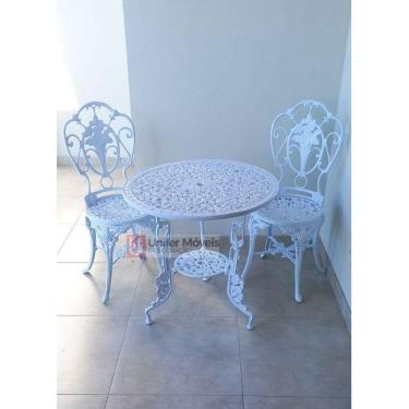 Imagem de Conjunto de Mesa para Jardim Chinês com Mesa de 3 Pés e 2 Cadeiras em Alumínio Fundido Unifer Móveis