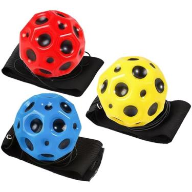Imagem de 3 peças de bolas de lua, para pulsos pequenos e idosos, salto alto, inclui alças de pulso, vermelho, amarelo, azul, coordenação olho-mão e fitness ideal para