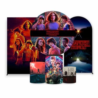 Imagem de Kit Painel de Festa Redondo de 1,50m, Trio de Cilindros, Painel Lateral e Romano Stranger Things - Fera Print