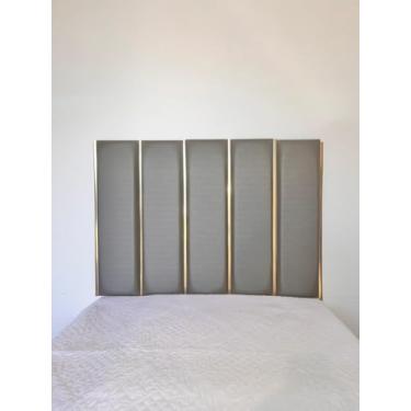 Imagem de Cabeceira estofada antialergica Adesiva em módulos com fitas douradas (Prata, cama king 2,11 x 0,60)