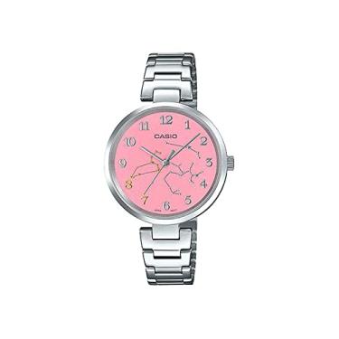Imagem de Relógio analógico Casio LTP-E02D-4A feminino em aço inoxidável rosa Leo com motivo do zodíaco