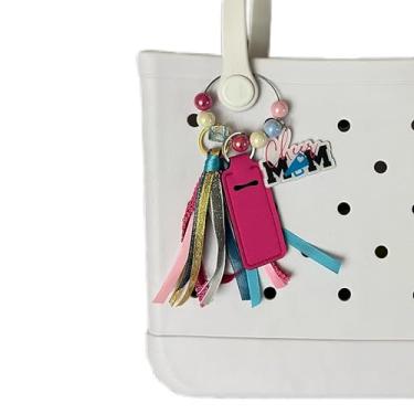 Imagem de Jvuessieye Berloques esportivos de madeira para bolsa Bogg Acessórios Cheer Mom, Cheer Mom Acessórios Decoração para Bolsa Bogg Mochila Bolsa Bolsa de Praia de Borracha, Presentes de Mãe para Mulheres