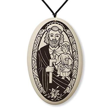 Imagem de Medalha de porcelana de São José em cordão trançado | Patrono dos pais, carpinteiros, daqueles que lutam por justiça social e daqueles que lutam contra a dúvida, Cerâmica, Não é tipo de pedra