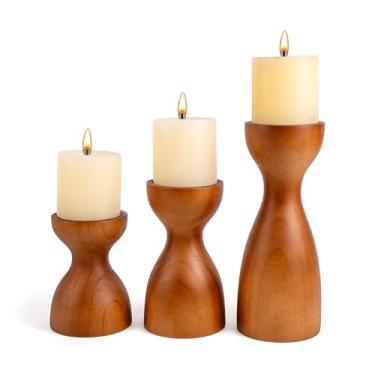 Imagem de Conjunto de 3 castiçais de madeira de fazenda para velas de pilar, suportes de vela de madeira rústica marrom para decoração de mesa de centro de mesa para lareira, sala de estar e sala de jantar