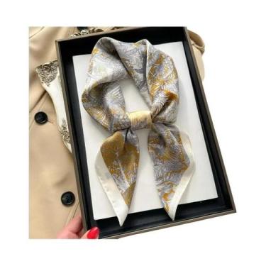 Imagem de Cachecol Feminino De Cetim Estampado Floral Com Poás De 70cm, Quente E