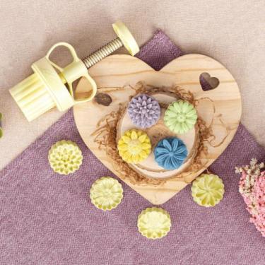 Imagem de Kit Ejetor Max Flores Pétalas BlueStar Modelador de Doces Brigadeiros 