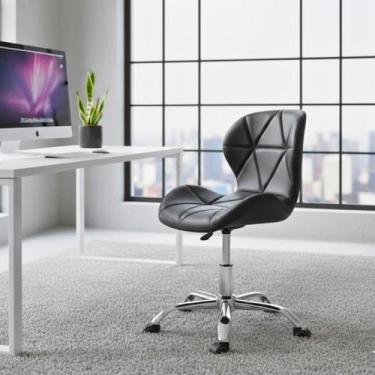 Imagem de Banqueta Regulável Office com Altura Ajustável Giratória Base Cromada 