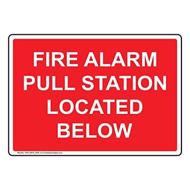 Imagem de ComplianceSigns. Adesivo com estação de tração de alarme de incêndio localizada abaixo da etiqueta, vinil de 18 x 12,7 cm para segurança contra incêndios/equipamentos