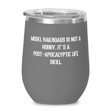 Imagem de Ferrovias em modelo legal, ferrovias em modelo não é um hobby. É uma habilidade de vida pós-apocalíptica, taça de vinho exclusiva para amigos de