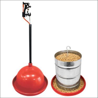 Imagem de Kit 1 Bebedouro Pendular + 1 Comedouro Galvanizado 5kg Aves Galinhas -